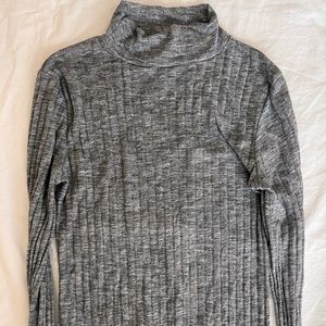 Grey turtleneck long sleeve